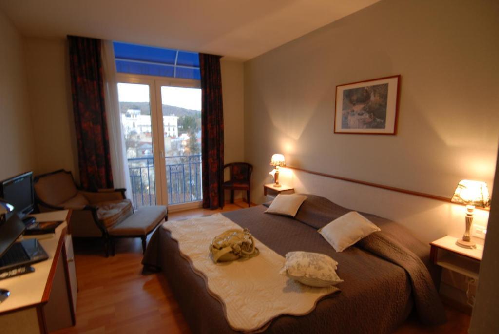 Bellevue Hotel Chatel-Guyon Exterior photo